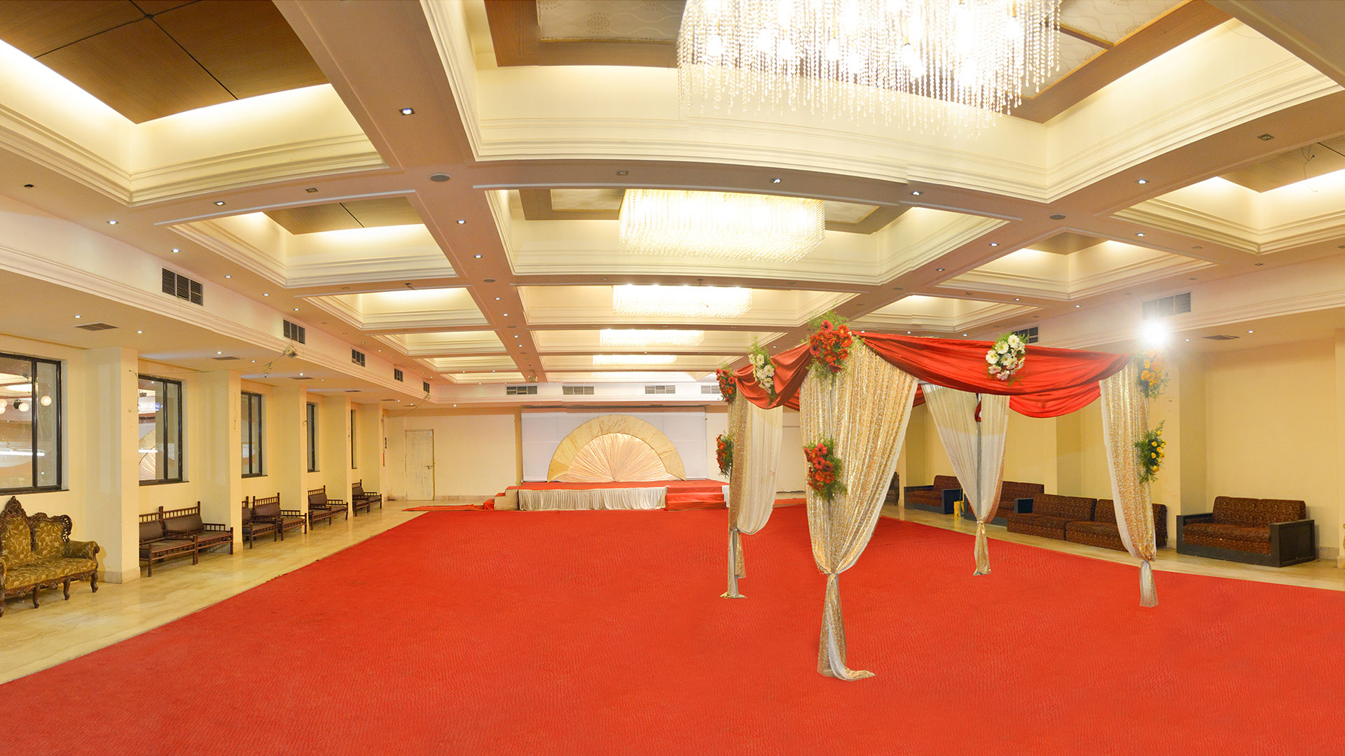 Hotel Nidhivan